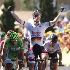 Greipel Menangi Etape Keenam, Kaus Kuning Beralih ke Tangan Impey