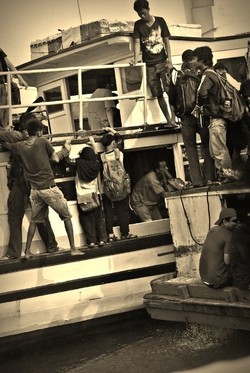 Melompati Pulau-pulau di Kepulauan Seribu