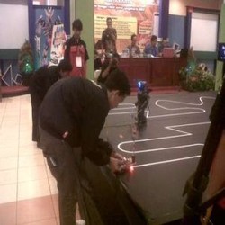 Ratusan Robot Buatan Siswa Sekolah Diadu di Jogja