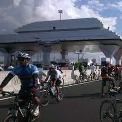 Ide Sepeda dan Jalan Santai di Tol Bali Meluncur dari Dahlan Iskan