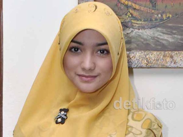 Citra Kirana Dalam Balutan Hijab