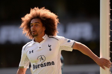 Assou-Ekotto Yakin Sanksi Kamerun Segera Dicabut Assou-Ekotto Yakin Sanksi Kamerun Segera Dicabut