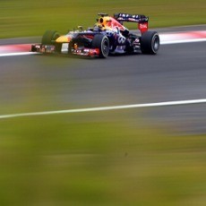 Vettel Kembali Catat Waktu Tercepat