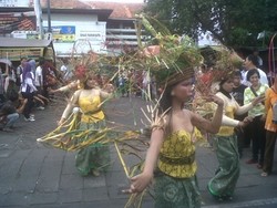 Fashion On The Street di Jalan Malioboro Pikat Ribuan Warga Yogya
