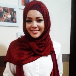 Dewi Sandra Tak Mau Rekaman Ganggu Ibadah Puasa