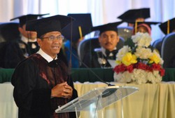 Raih Doktor HC, Dahlan: Kalau Ada yang Nggak Senang, Cabut Gelar Ini