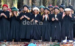 Jamaah An-Nadzir Gowa Mulai Berpuasa