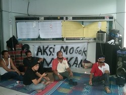 Tuntut Gaji Dibayar, 5 Buruh di Medan Mogok Makan