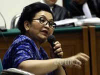 Siti Fadilah Bersaksi untuk Ratna Dewi Umar