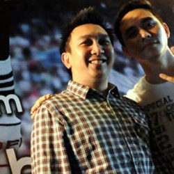 Riwayat Penyakit Jantung, Augie Fantinus Main Sepakbola Lagi