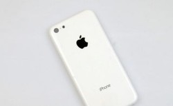 Ini Penampakan Utuh iPhone Versi Murah