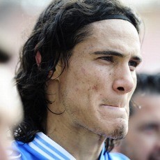 PSG Dinilai Jadikan Cavani sebagai Alat Pamer Kekayaan