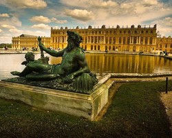 Istana Terindah yang Wajib Dikunjungi Saat ke Eropa 