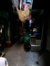 Kampung Venus: Labirin Gang Kelinci Ibukota, Matahari pun Sulit Tembus