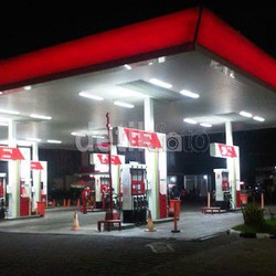 Antisipasi Puasa dan Lebaran, Pertamina Impor Bensin Premium 63,6 juta liter