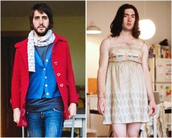 Foto: Atas Nama Seni, Pria-pria Ini Pakai Baju Wanita