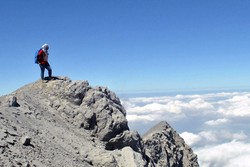 Luar Biasa, Menikmati Ramadan di Atas Merapi