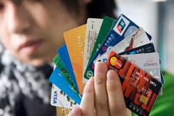 Budaya Konsumtif Masyarakat Post Modern (Habis)