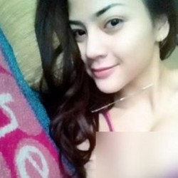 Seksinya Selingkuhan Ade Govinda (II)