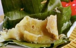 Legit Berbungkus Daun, Carang Gesing dan Sumping