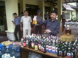 Polda DIY Sita Ribuan Liter Miras Sehari Jelang Ramadan 
