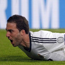Madrid Tak Mau Jual Higuain