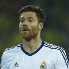 Alonso Tutup Kans Balik ke Premier League