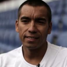 Van Bronckhorst Beri Bocoran soal Indonesia pada Arsenal