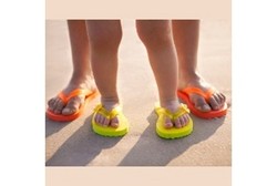 Agar Tak Nyeri Tumit Saat Pakai Sandal Jepit, Perhatikan 5 Hal Ini