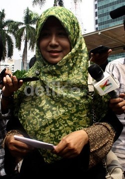 3 Kunjungan Spesial Istri Kedua Luthfi, Bicara Soal Darin hingga Jadi Saksi