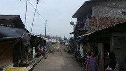 Haji Gubar Buka Akses Menuju SMP 289 Sejak Tadi Pagi