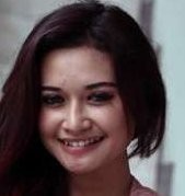 Presenter Cantik Jadi Saksi Kasus Pencurian Pulsa