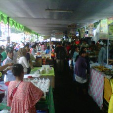 Awal Puasa, Pusat Takjil Benhil Diserbu Warga