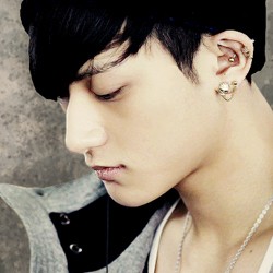 Tao vs Suho EXO, Siapa yang Paling Penakut?