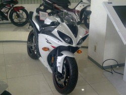 Wah, Moge R1 Sudah Nongol di Diler Yamaha