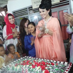 Ulang Tahun ke-28, Cynthiara Alona Buka Puasa Bersama di Pemukiman Kumuh