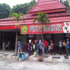 Kemenhut Keluarkan Izin Sementara Pengelolaan KBS ke Pemkot