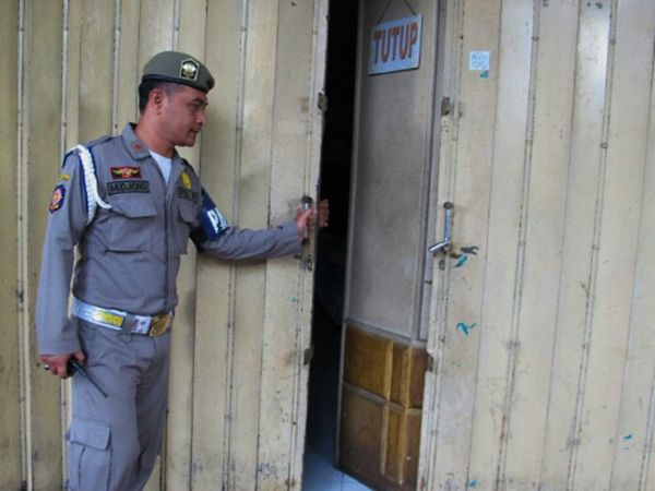 Razia Panti Pijat Selama Ramadan Razia Panti Pijat Selama Ramadan