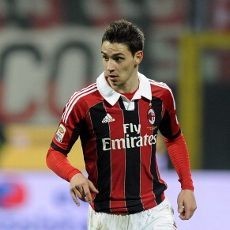 Milan yang Kini Muda Senangkan Berlusconi