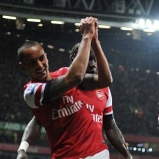 Walcott Mau Arsenal Melaju Kencang Sejak Awal Musim