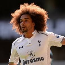 Assou-Ekotto yang Tak Kenal Teman Setim dan Tak Tahu Klub Lawan