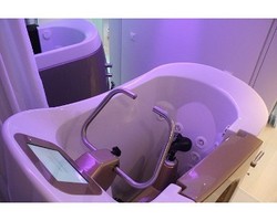 Asyiknya, Dengan Bathtub Ini Anda Bisa Fitnes Sambil Pijat