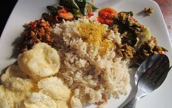 Jambo Kupi: Nasi Guri Ikan Kayu dan Cane Kari Kambing yang Gurih Mantap