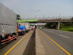 Antisipasi Demo Tol Cikampek Melebar ke Jakarta, 4 SSK Brimob Bersiaga