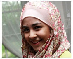 Suka-duka Risty Tagor Berhijab, Dapat Rezeki Besar Hingga Disindir Orang