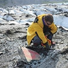 60 Tahun Hilang, Pesawat Kargo Amerika Ditemukan Terkubur di Gletser