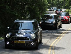 MINI Ingin Cetak Rekor