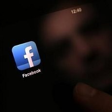 Pak Menteri Minta Warga Tinggalkan Facebook