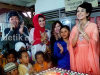 Cynthiara Alona Rayakan Ultah dengan Anak Yatim