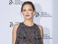 Cantik dan Glamor Kate Hudson